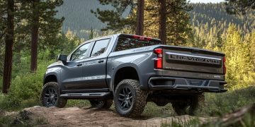 2025 Chevrolet Colorado ZR2 Review: Suspension & Handling Test - Cover Image