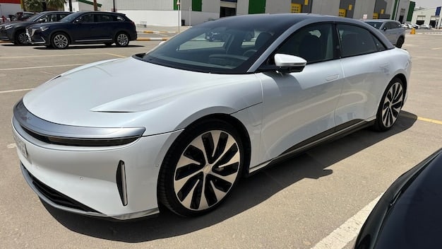 2025 Hyundai Sonata Hybrid Review: Fuel Efficiency and Performance