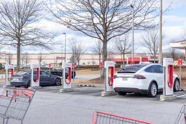 Electric Vehicle Sales Surge: Impact on US Auto Dealerships by 2025