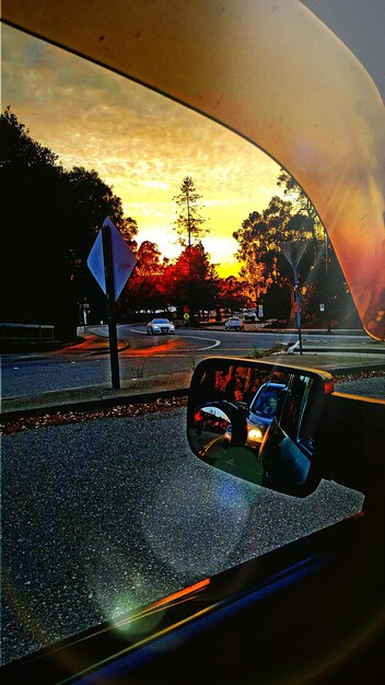 Latest Automotive Safety Tech Trends and Their Impact on US Roads